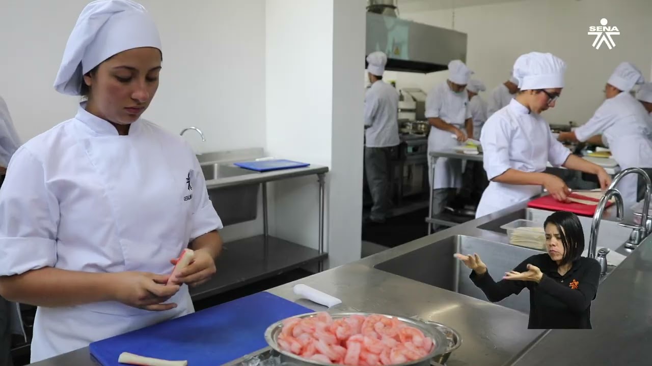 funciones de ayudante de cocina según convenio