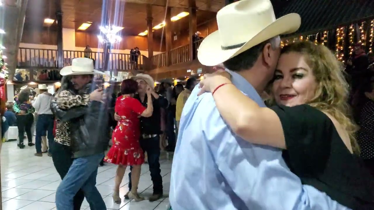 asi nos haces a las dos un gran favor